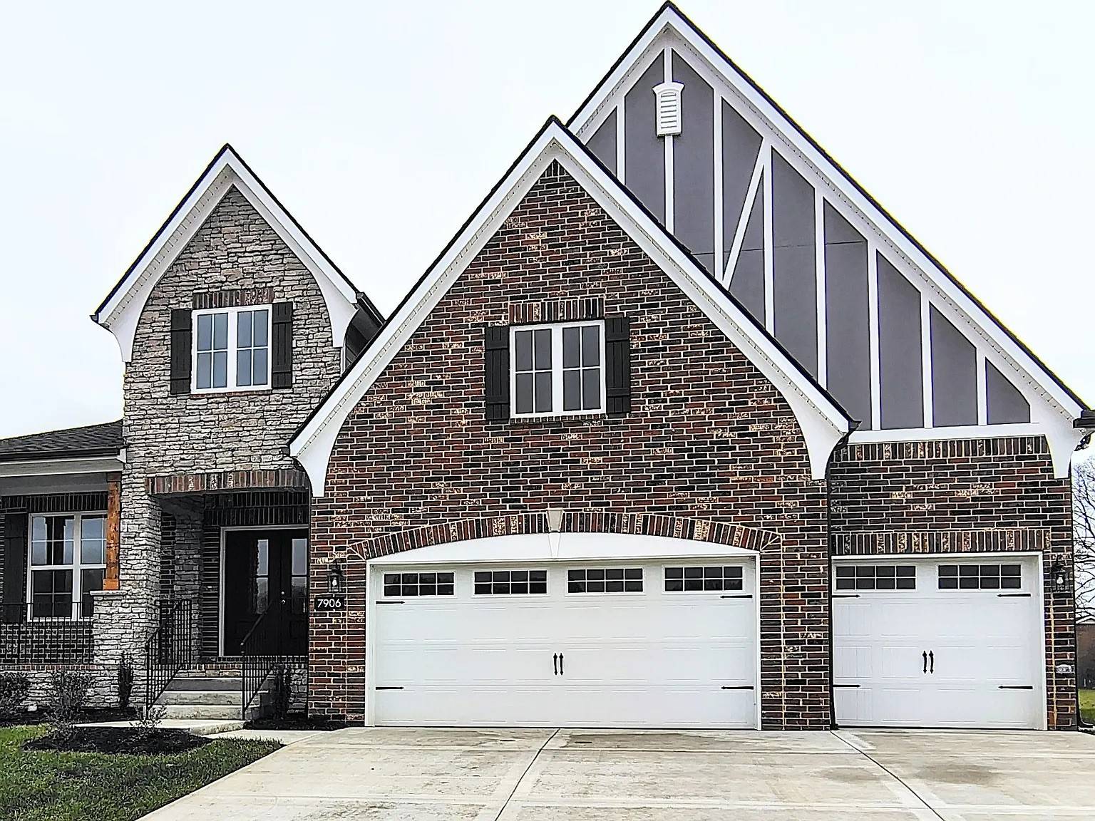 7906 Pine St, Fairview, TN 37062