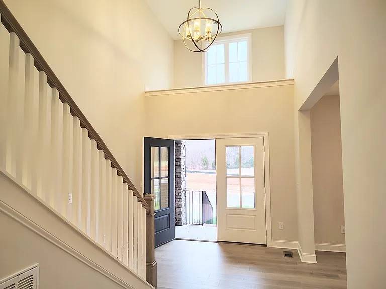 7906 Pine St, Fairview, TN 37062