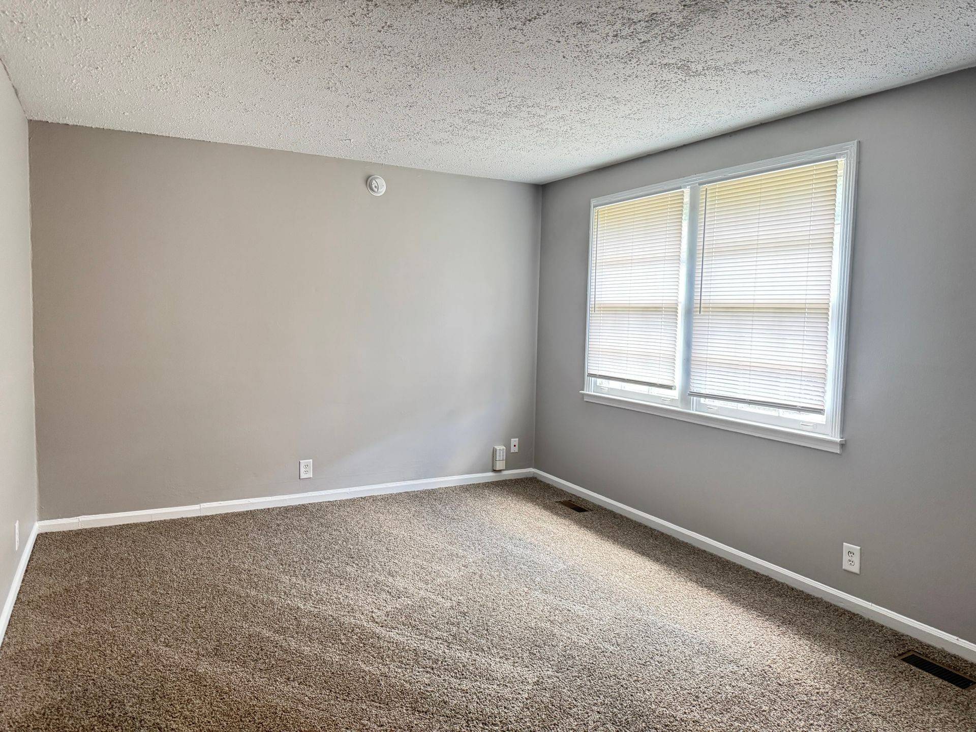 2213 Glory Dr, Clarksville, TN 37043