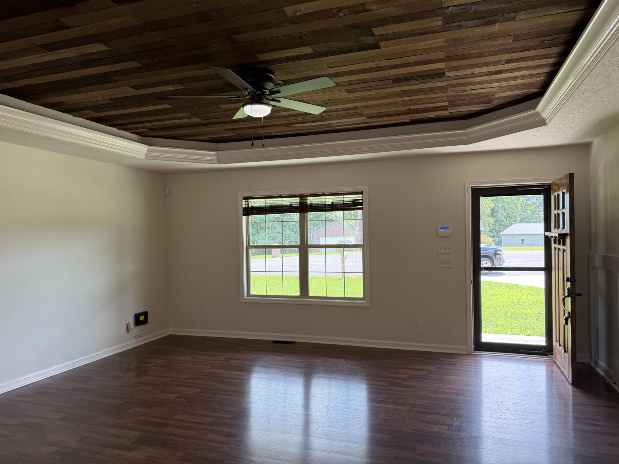 161 Brady Cole Ln, Lafayette, TN 37083