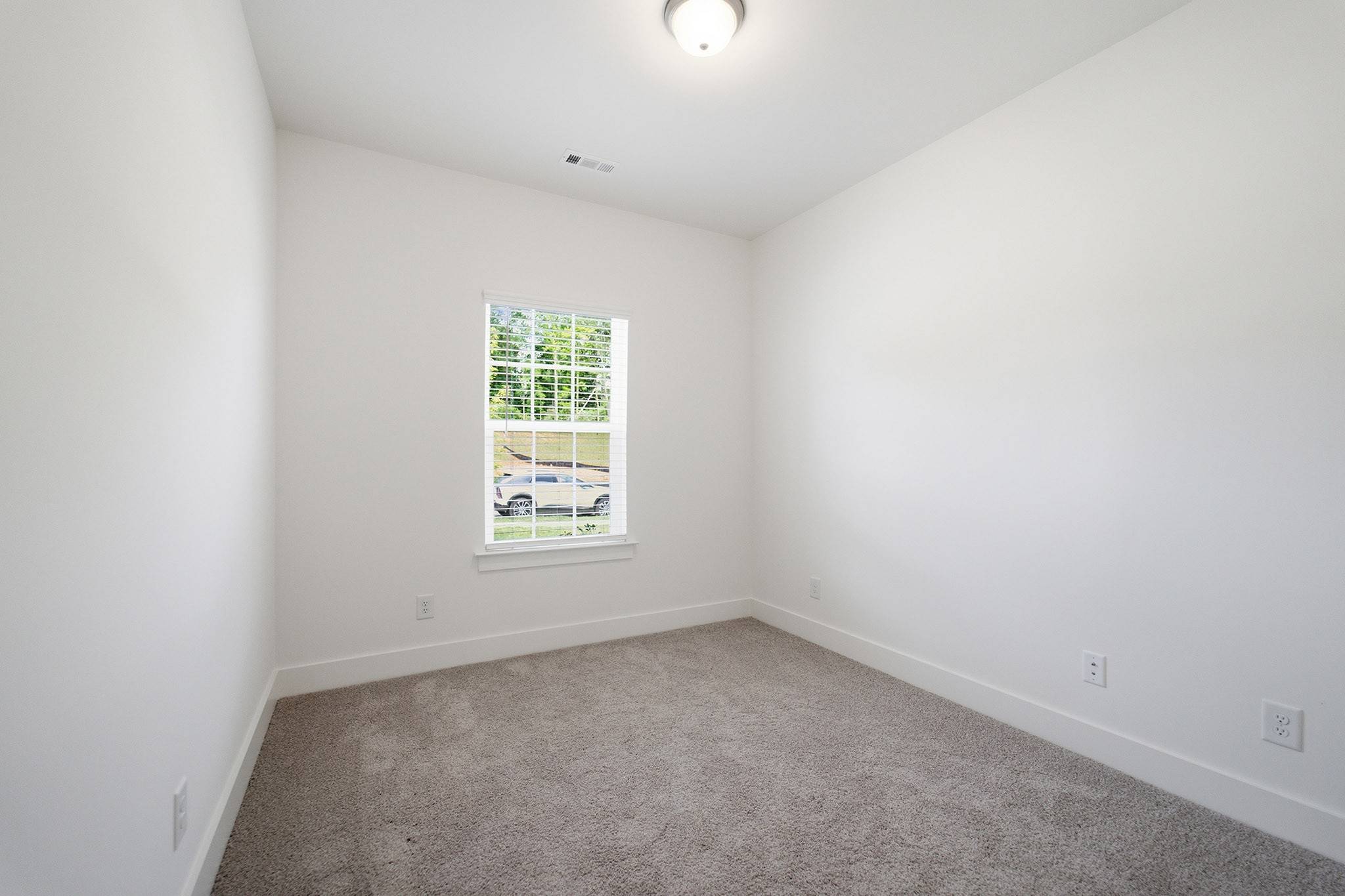 7228 Fairlawn Dr, Fairview, TN 37062