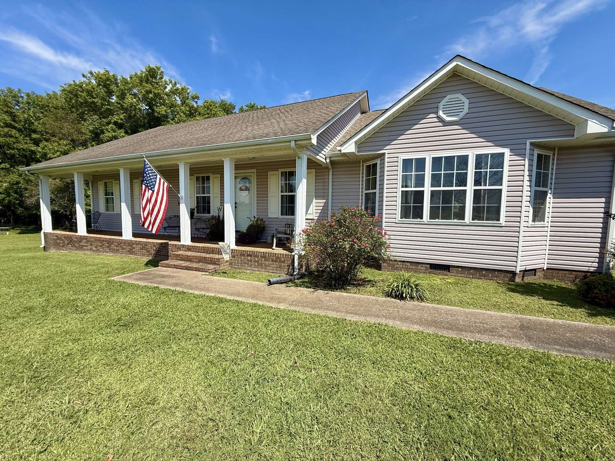 594 Highway 64 #W, Lawrenceburg, TN 38464