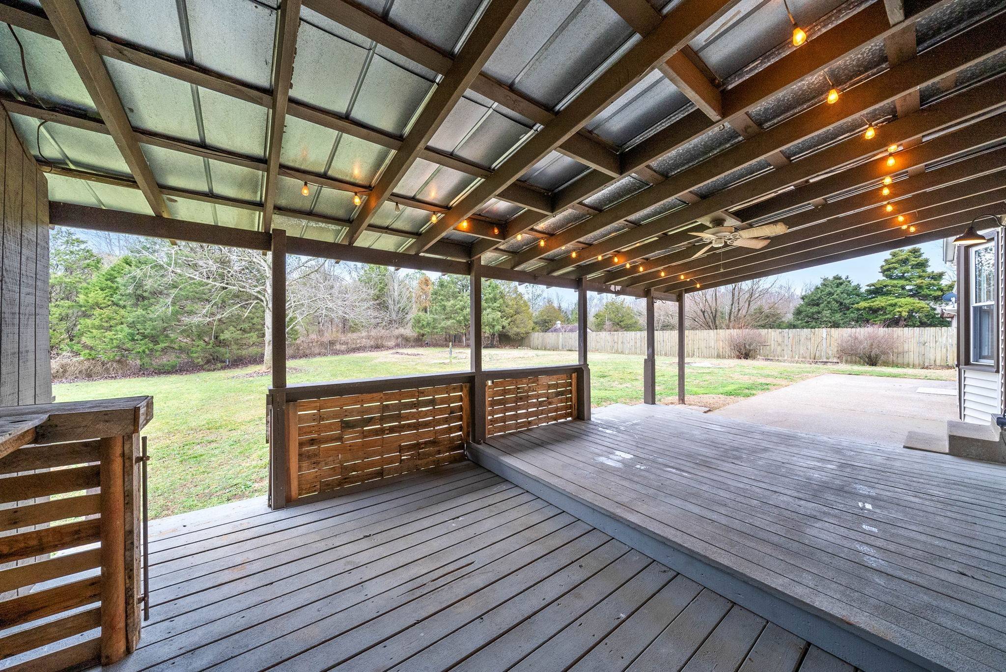 803 Merritt Lewis Ln, Clarksville, TN 37042