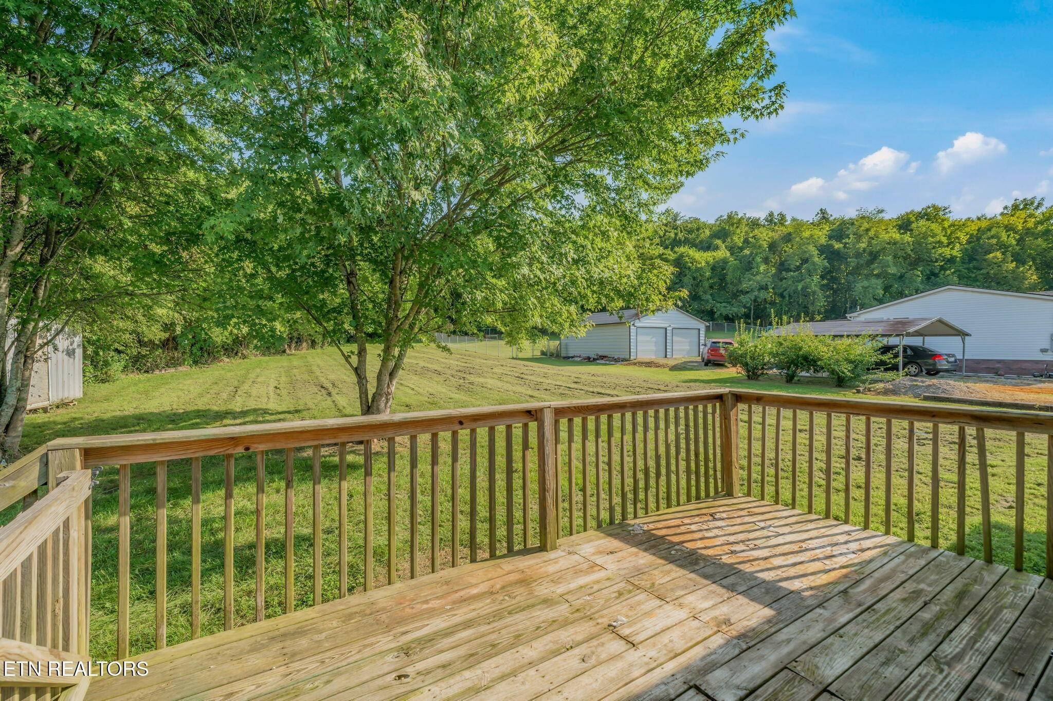 522 Farm Loop Rd, New Market, TN 37820