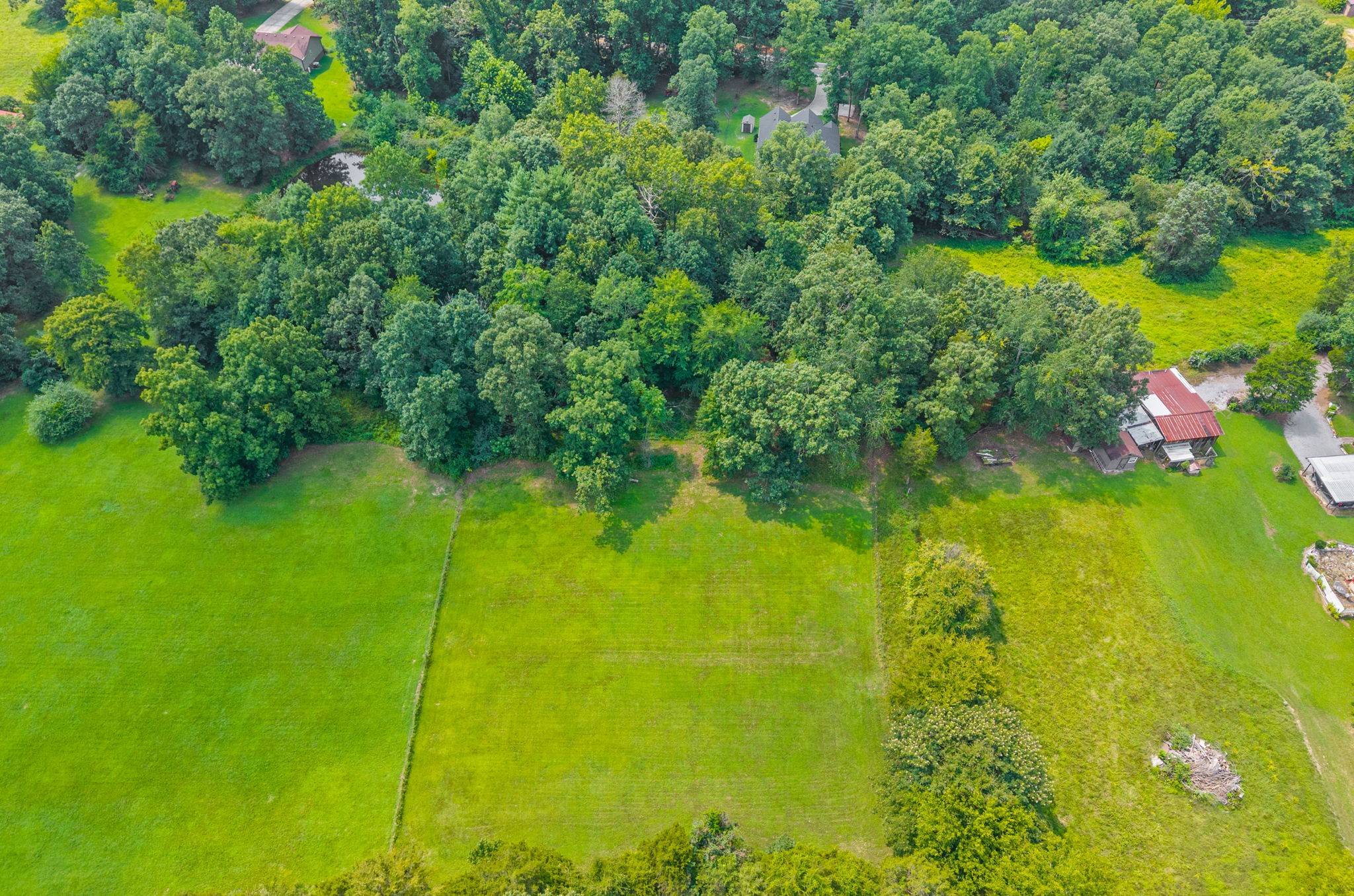 1663 Southside Rd, Southside, TN 37171