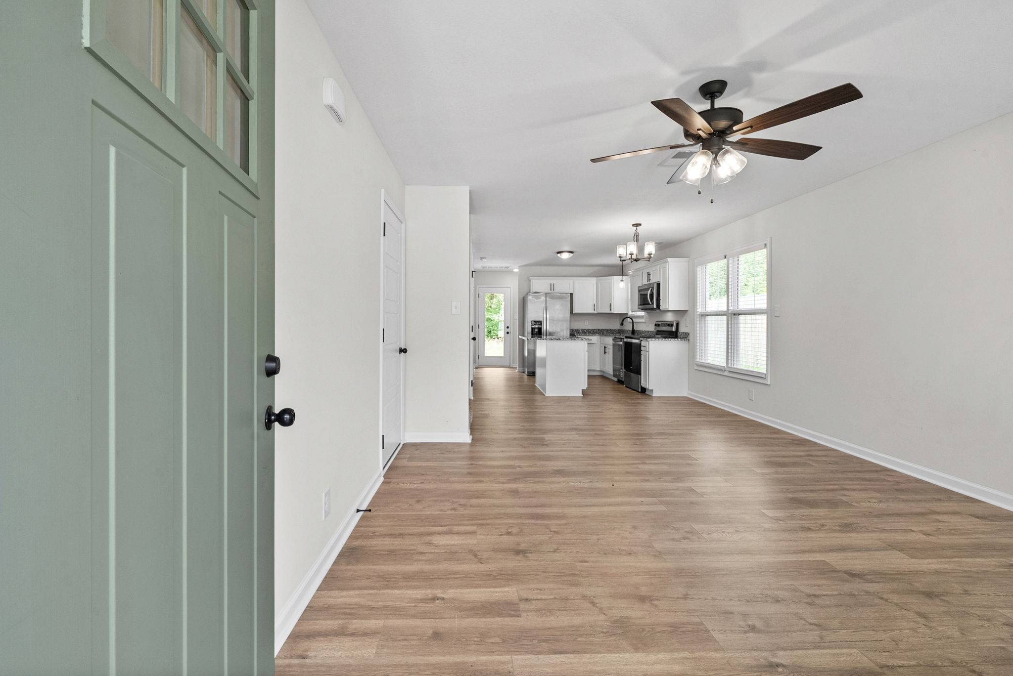 412 Hillside Dr, Clarksville, TN 37040