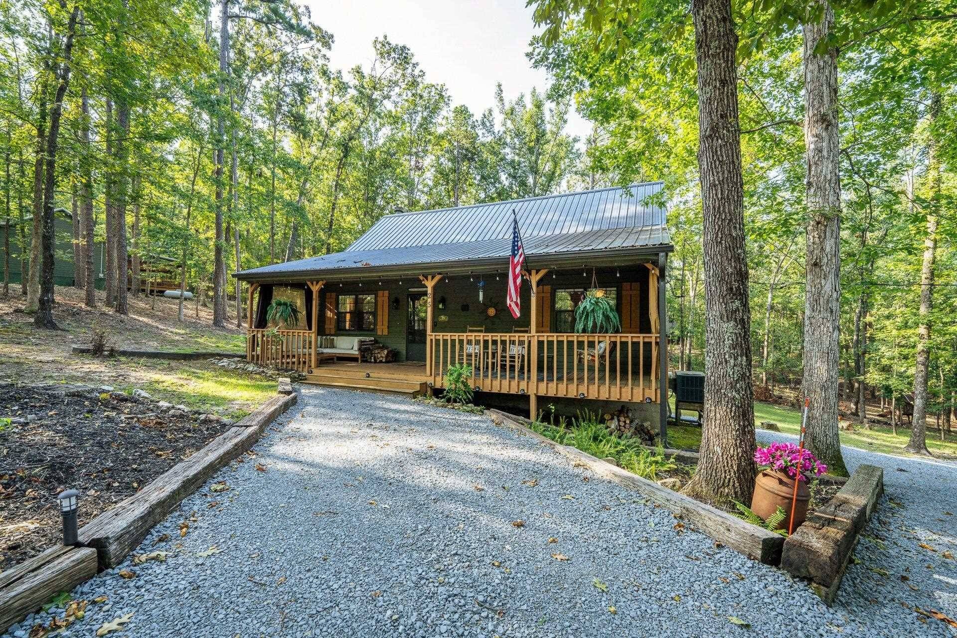 25 PICKWICK WOODS CV, Counce, TN 38326