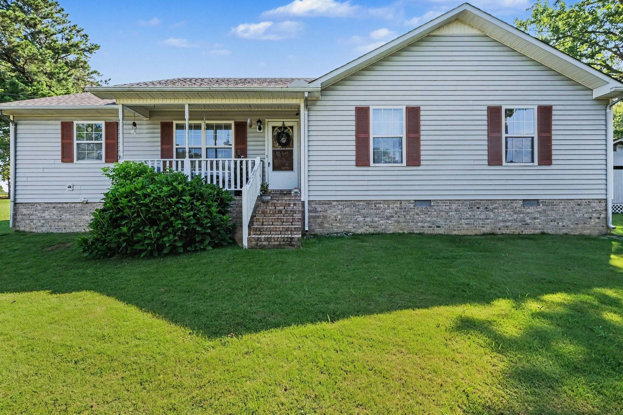 22 Edgewood Ct, Manchester, TN 37355