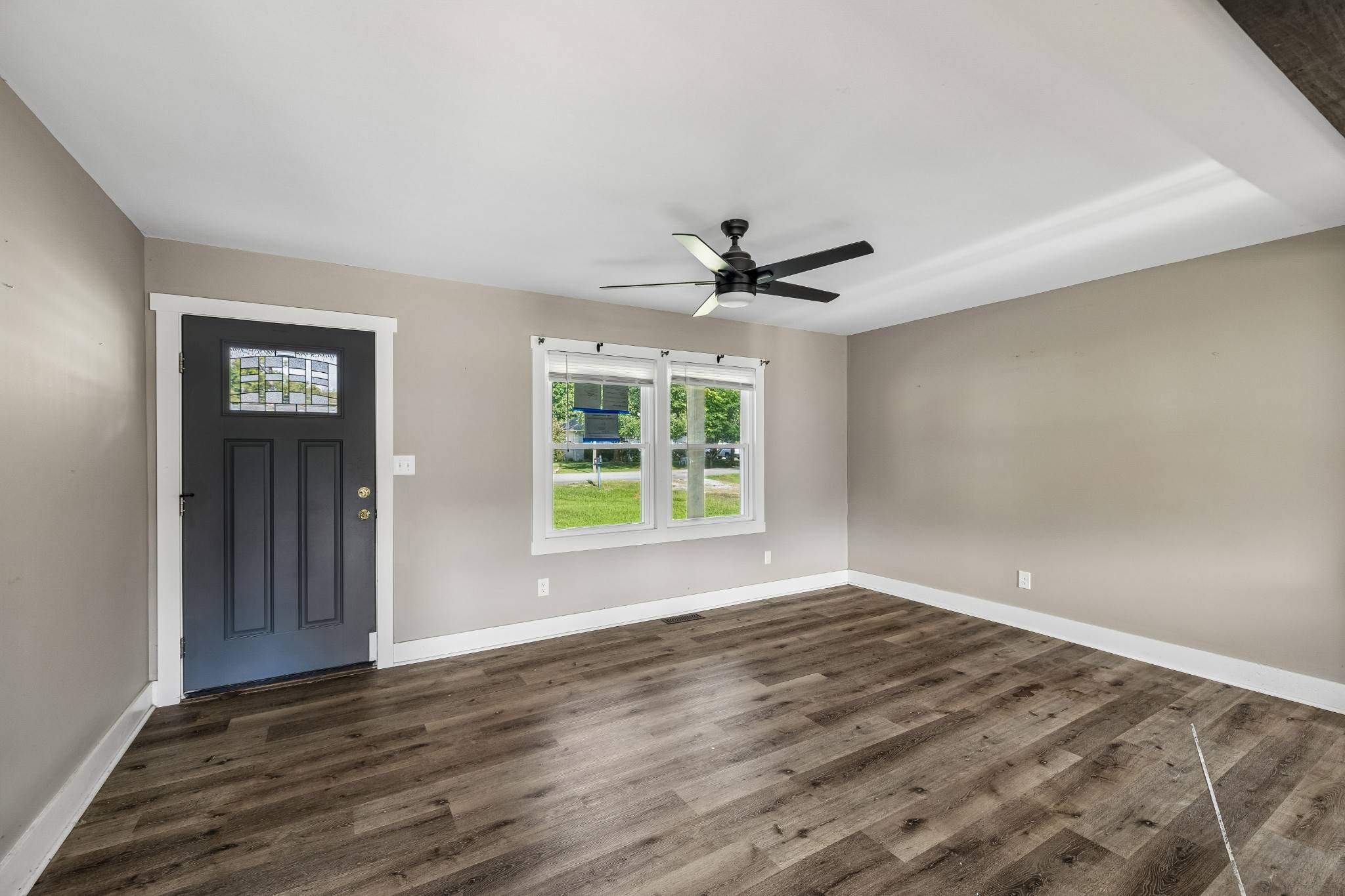 110 Sherwood Dr, Waverly, TN 37185