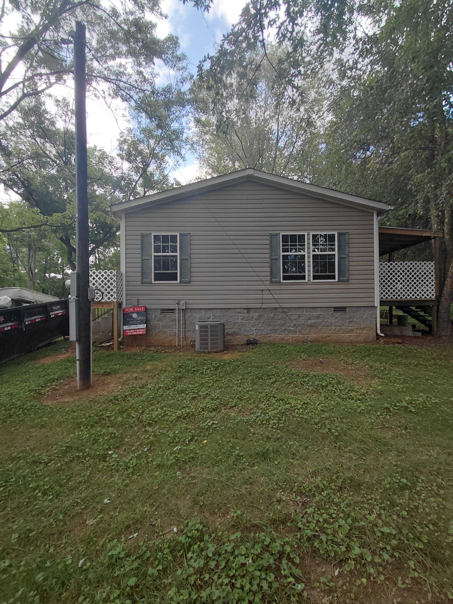404 Lawrence Ave, Chapel Hill, TN 37034