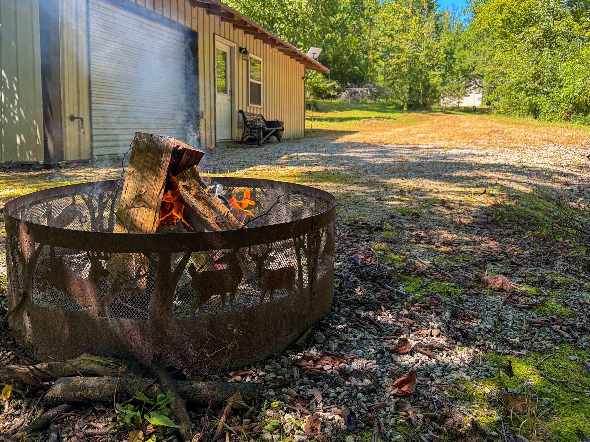 2195 Whiteoak Rd #E, Clifton, TN 38425