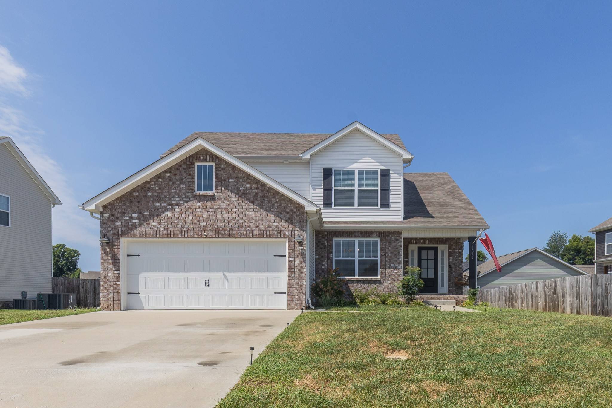 1368 Harmon Ln, Clarksville, TN 37042