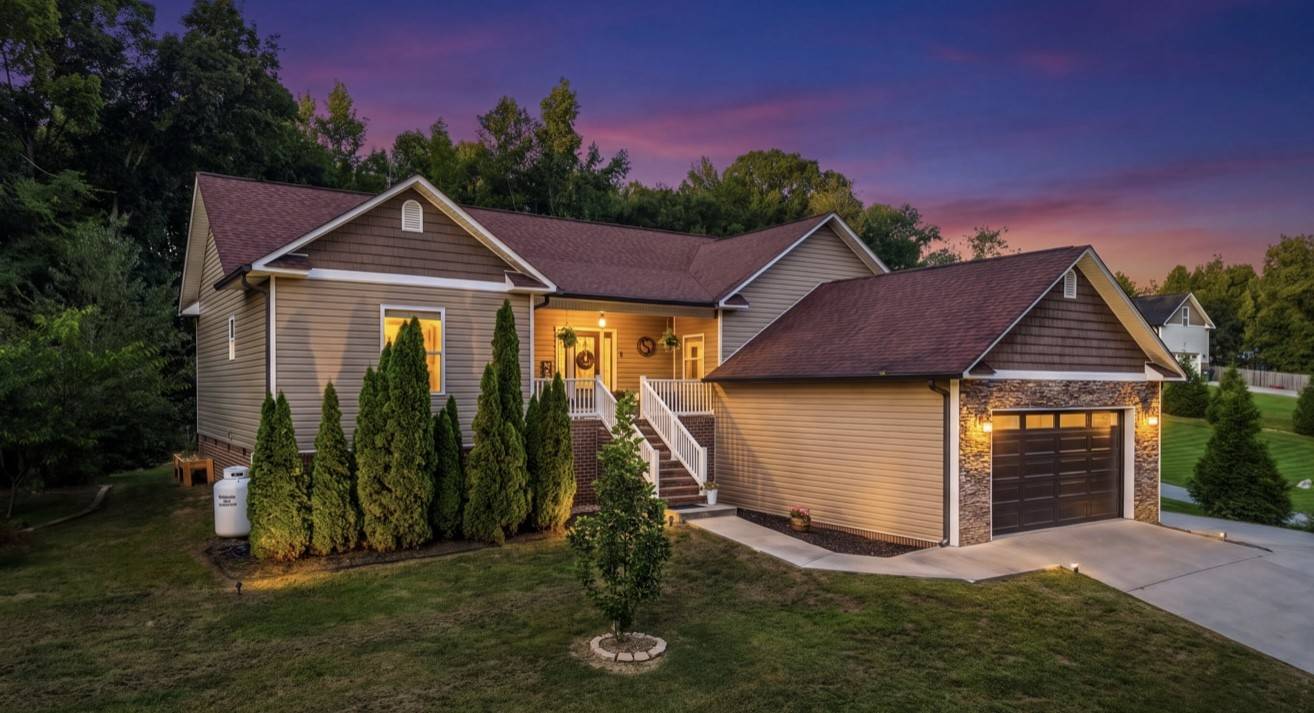 685 York Rd #NE, Cleveland, TN 37323