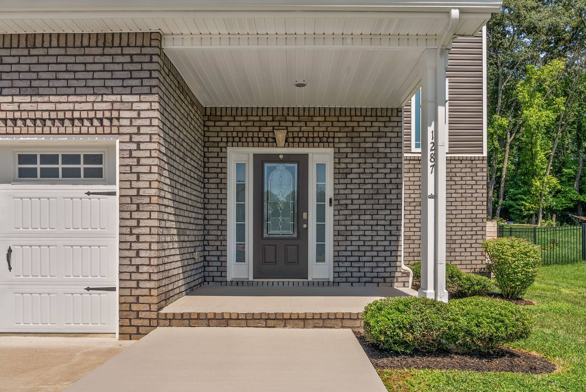 1287 Highgrove Ln, Clarksville, TN 37043