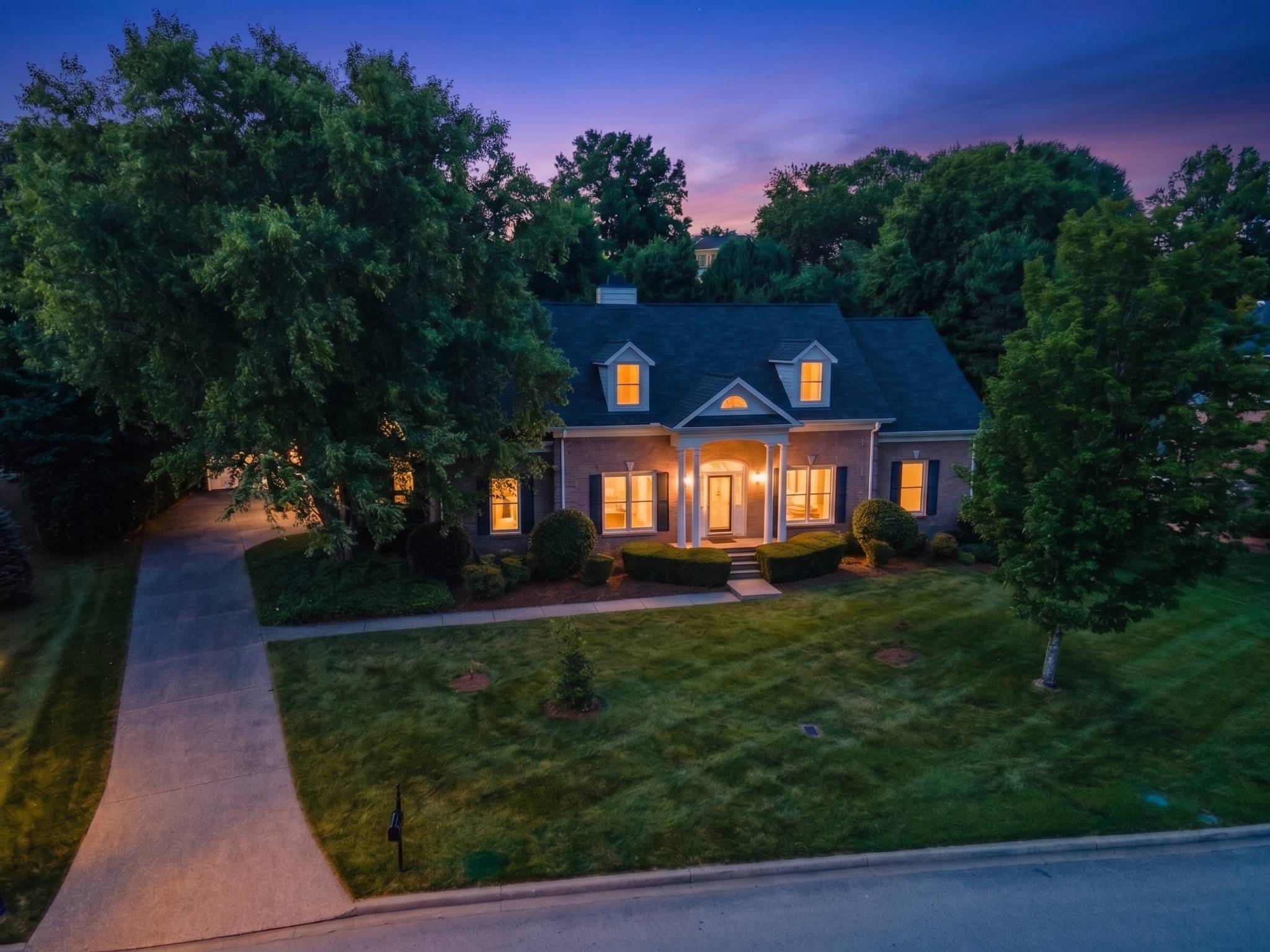 2008 Hunterwood Dr, Brentwood, TN 37027