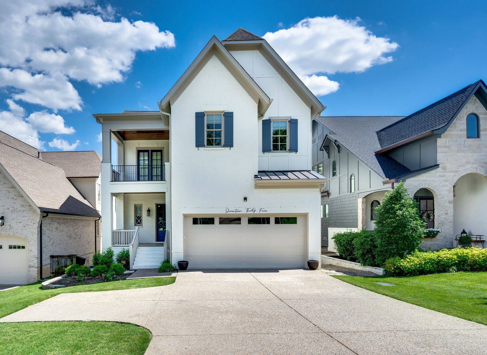 1735 Hillmont Dr, Nashville, TN 37215