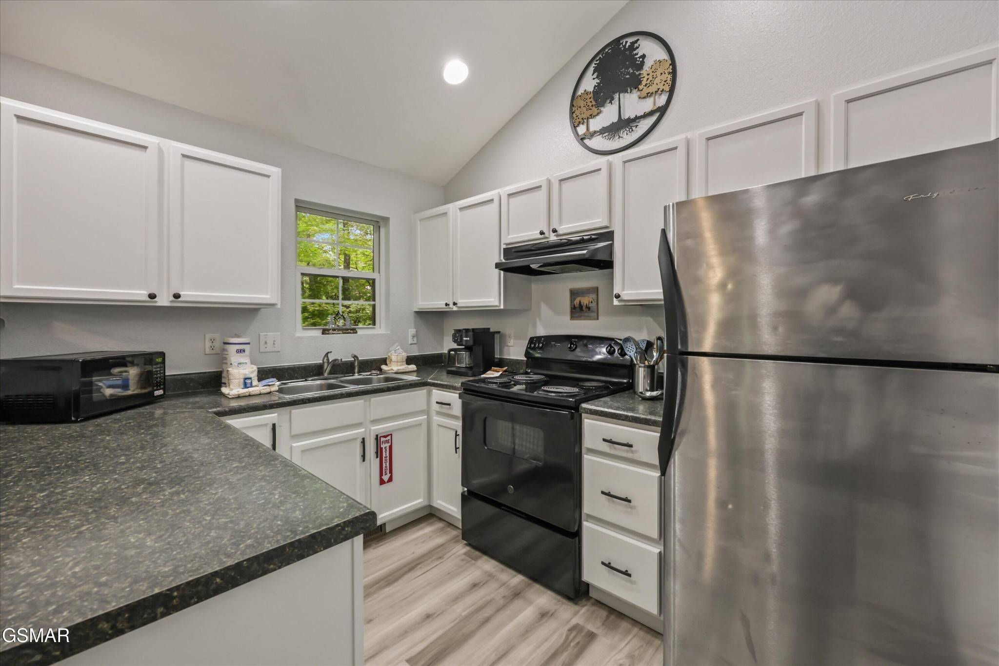 537 Johnson Lane #UNIT 1, Gatlinburg, TN 37738