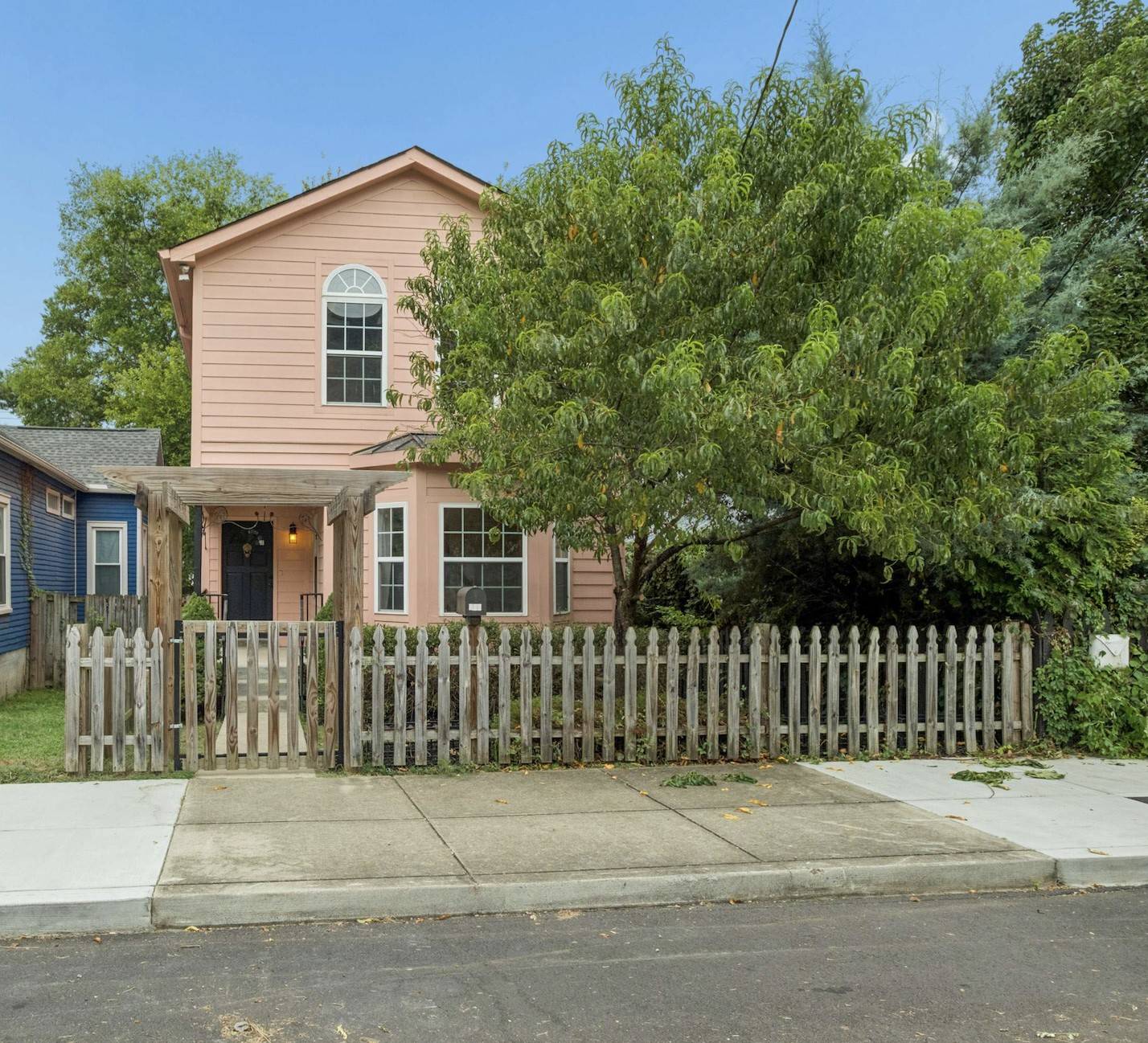 818 N 2nd St, Nashville, TN 37207