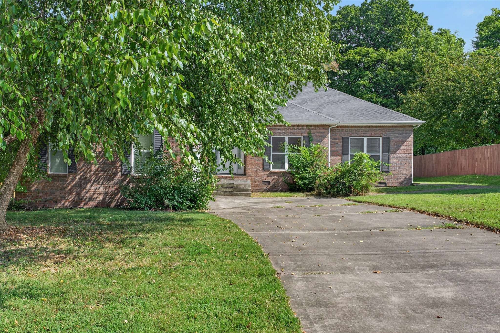 204 Cheshire Rd, Clarksville, TN 37043
