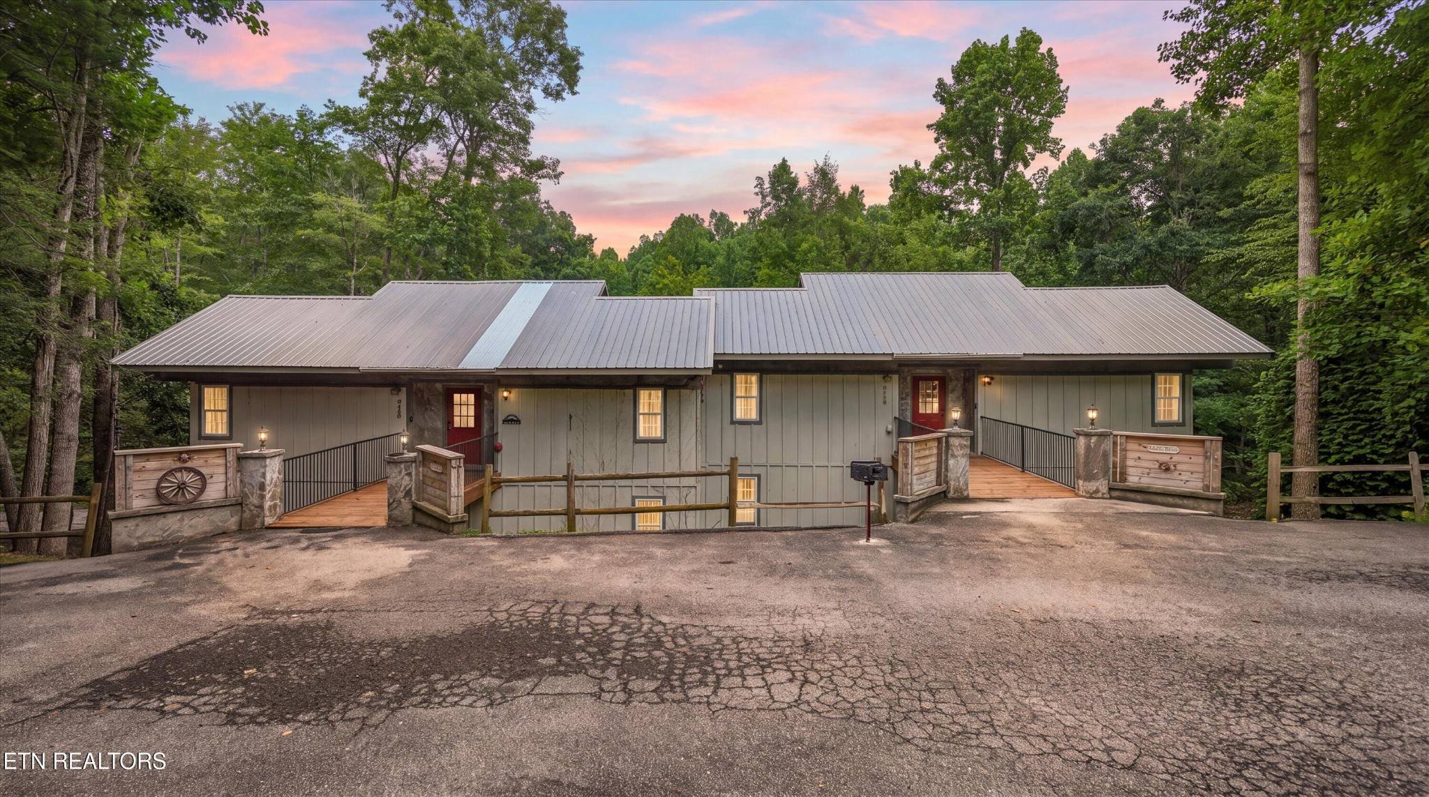516 Proffitt Rd #1, Gatlinburg, TN 37738