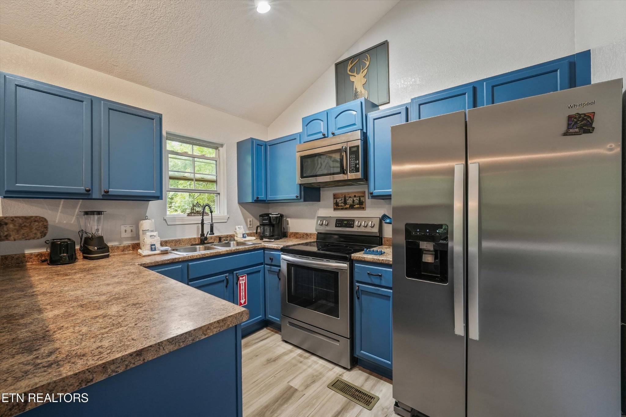 516 Proffitt Rd #1, Gatlinburg, TN 37738