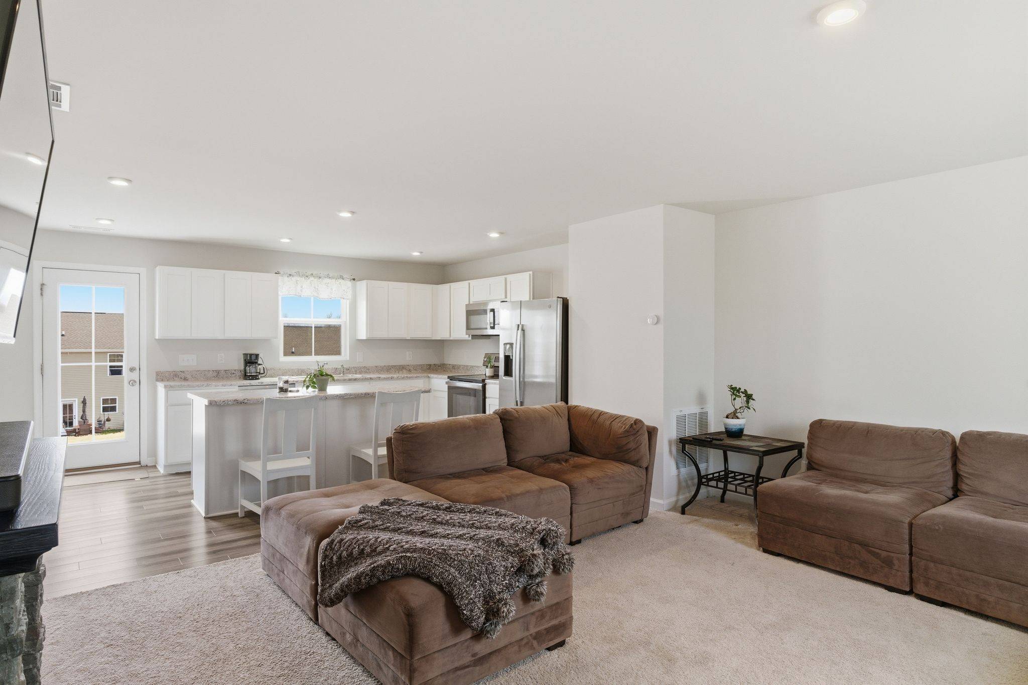 4211 S Downs Cir, White House, TN 37188