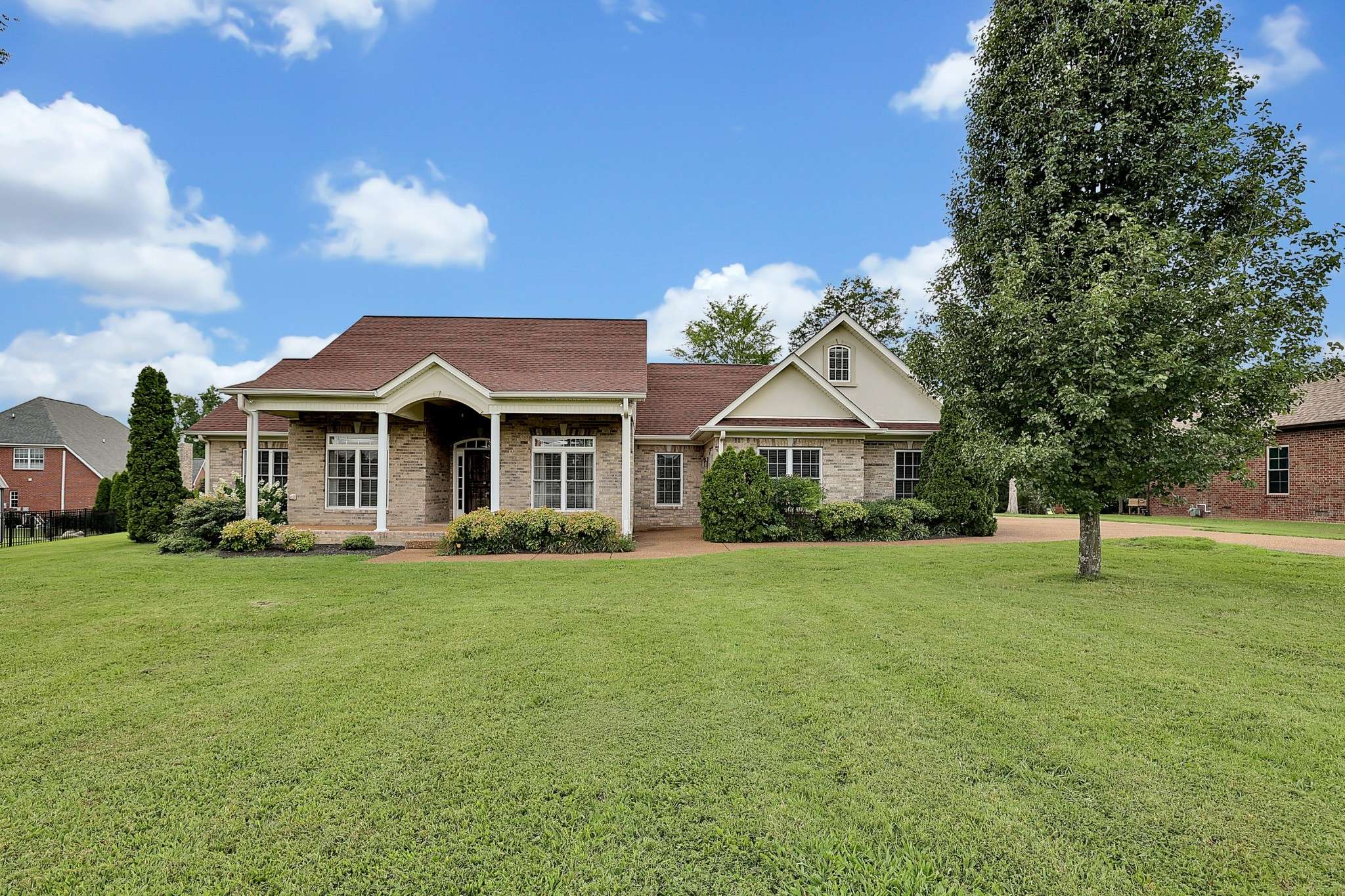 614 Greene Dr, Lebanon, TN 37087