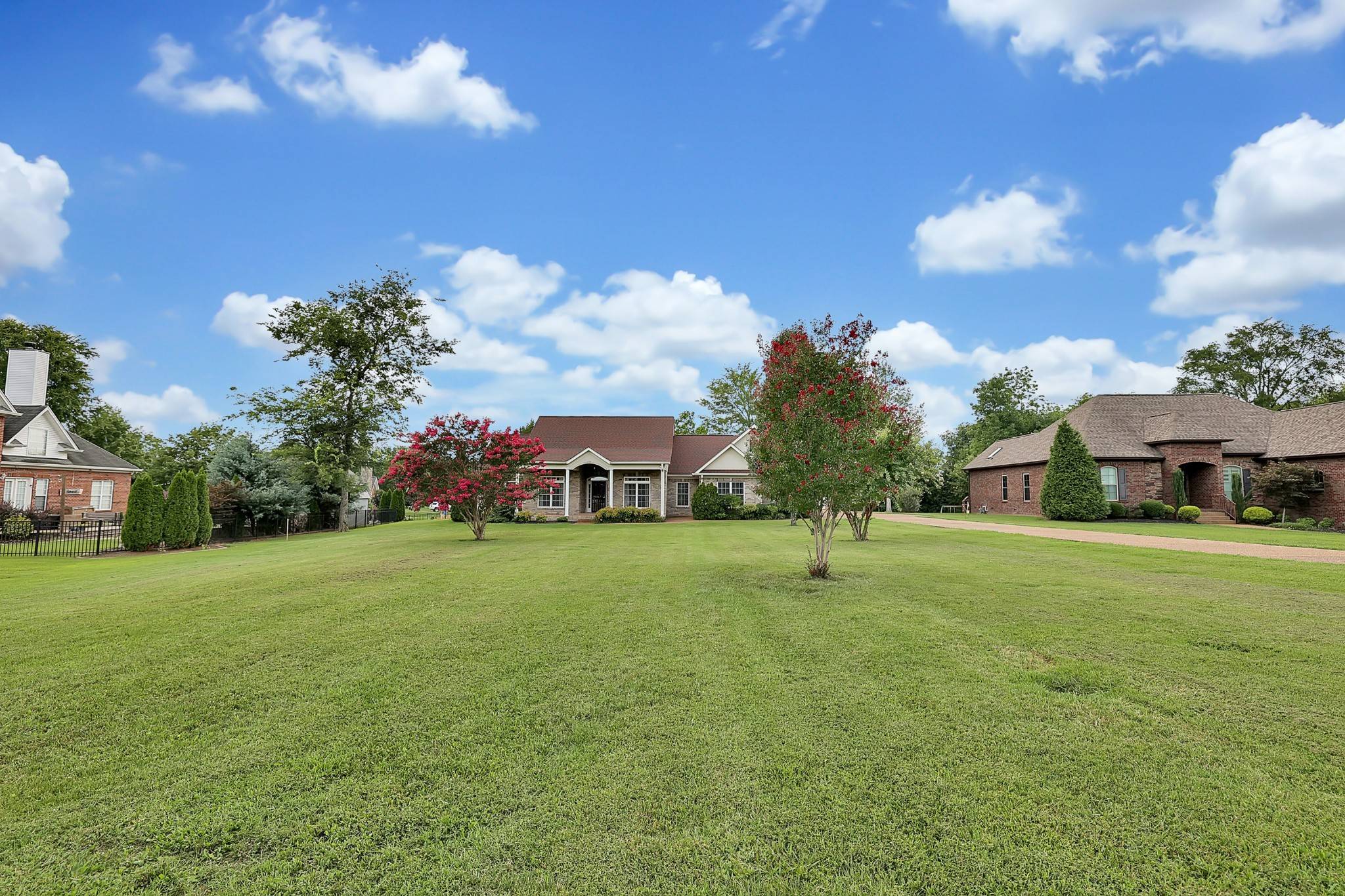 614 Greene Dr, Lebanon, TN 37087
