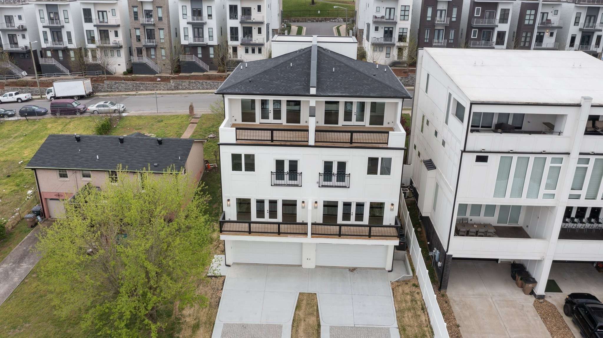 1066 Archer St, Nashville, TN 37203