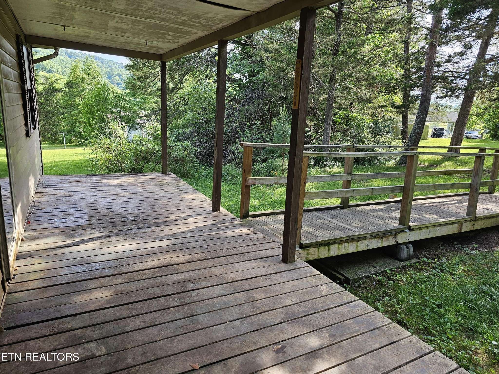 341 Warwick Lane, Maynardville, TN 37807