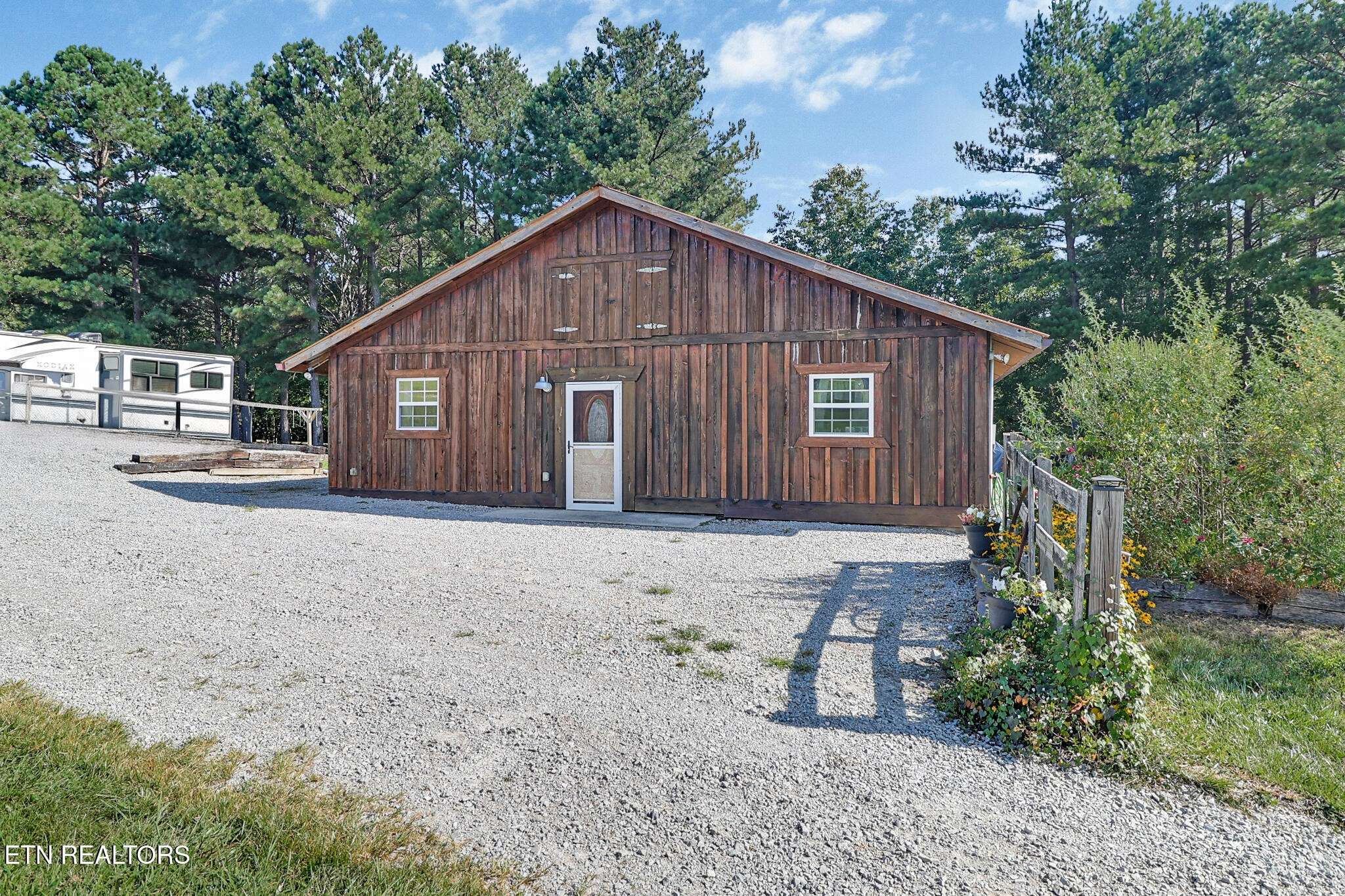 1463 Nichol Creek Drive, Jamestown, TN 38556