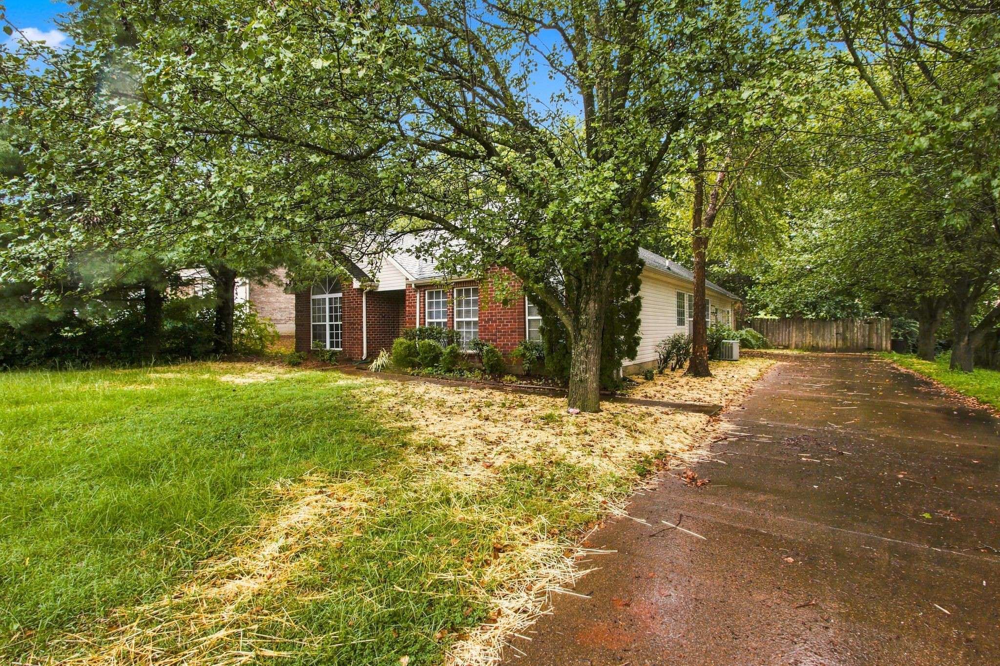 2283 Joann Dr, Spring Hill, TN 37174