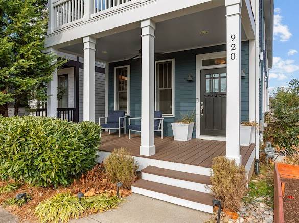 920 Caruthers Ave, Nashville, TN 37204