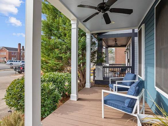 920 Caruthers Ave, Nashville, TN 37204