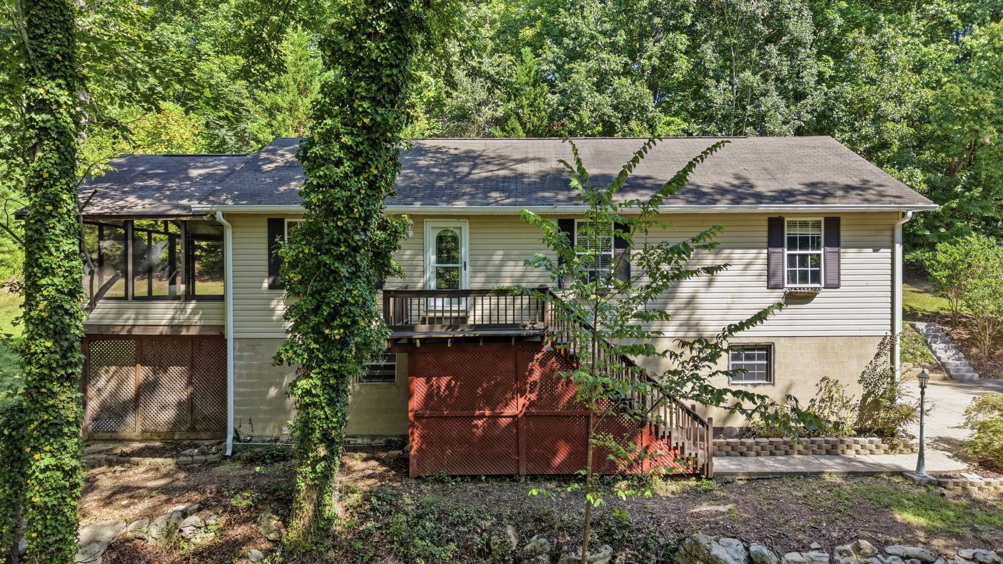 11930 Thatch Rd, Harrison, TN 37341