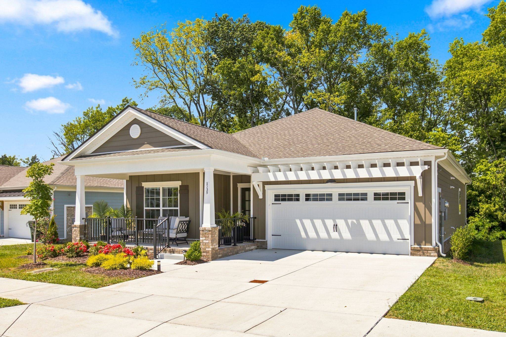 2135 Rotorua Dr #E, Antioch, TN 37013