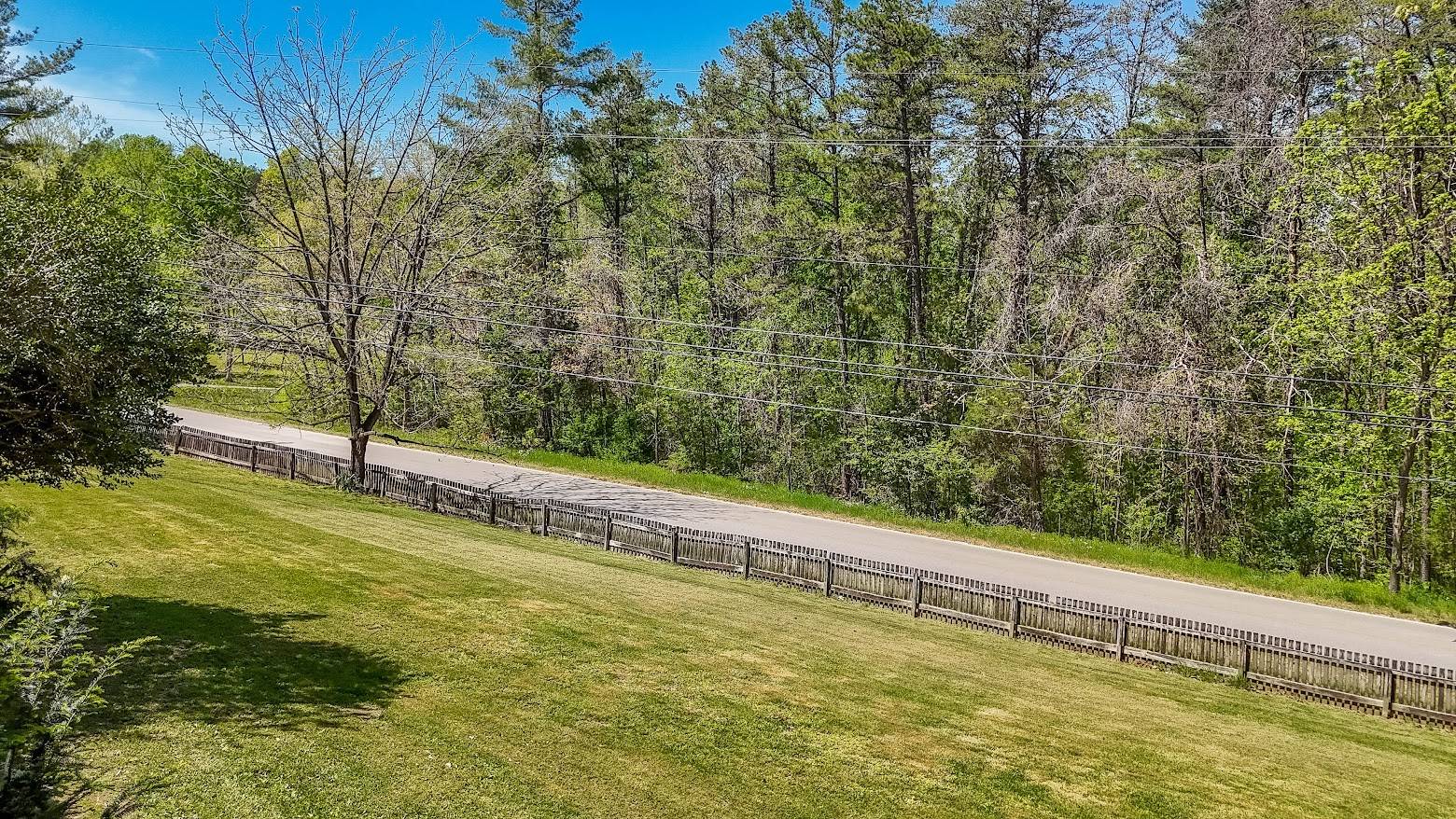 11 Cedar Hills Rd, Grandview, TN 37337