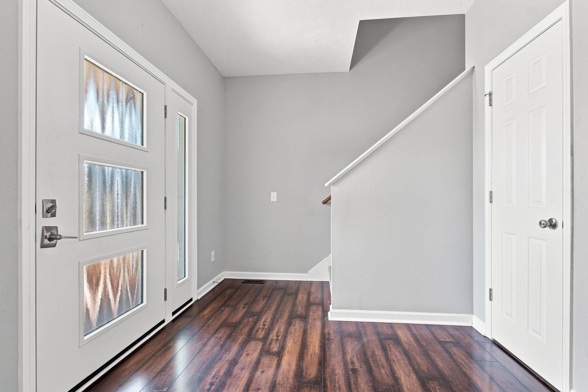102 Bartlett Ln, Hendersonville, TN 37075