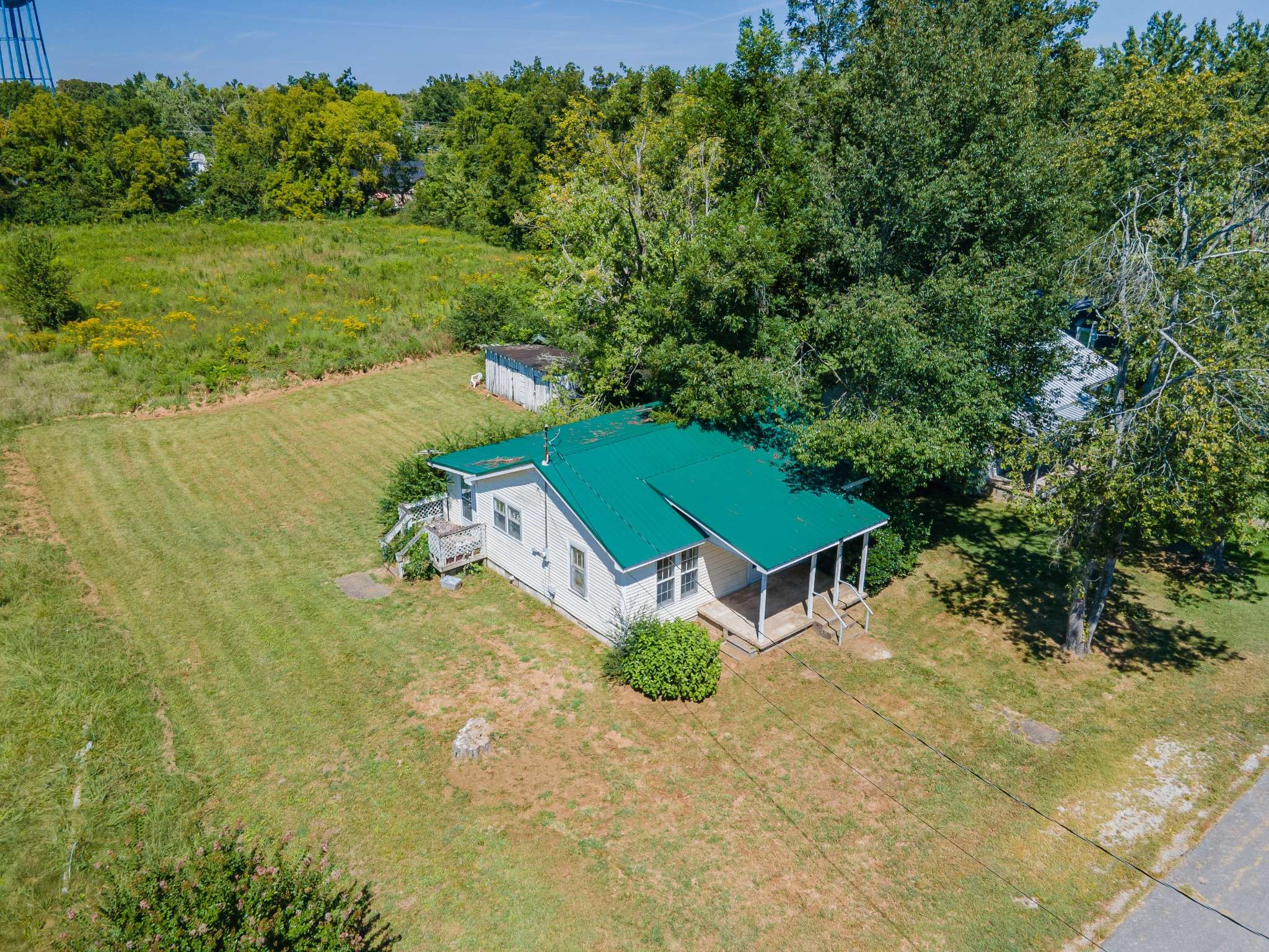 315 Willis Ave, Hohenwald, TN 38462