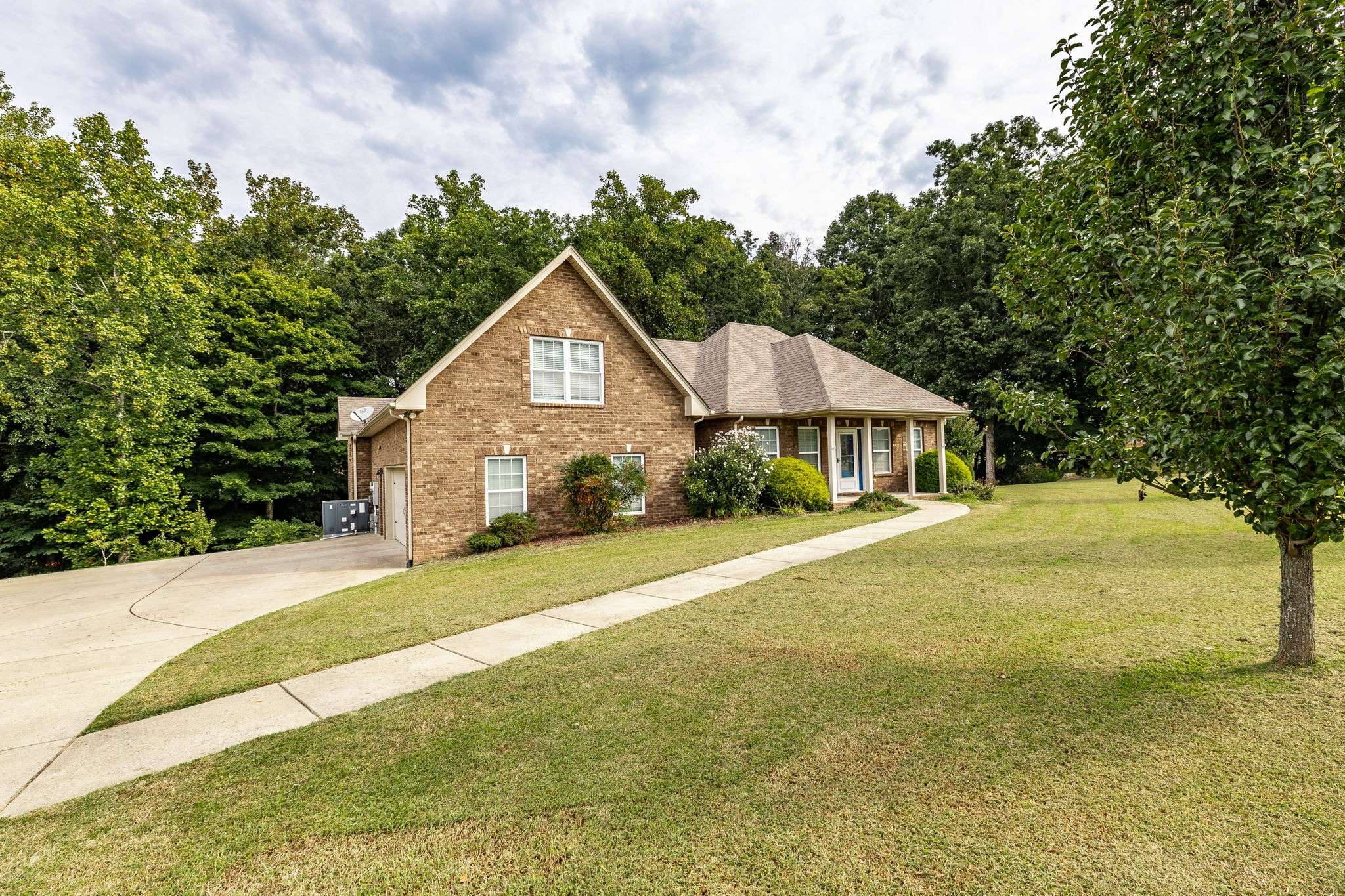 1364 Eastland Dr, Ashland City, TN 37015