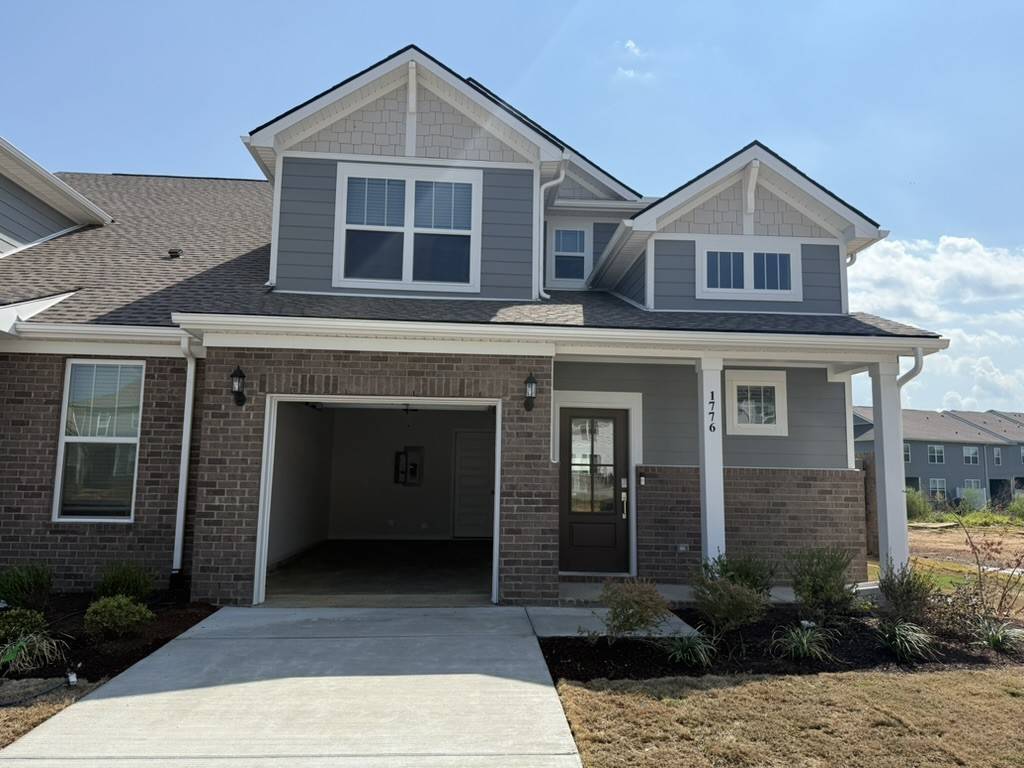 1776 Manuka Ln, Columbia, TN 38401