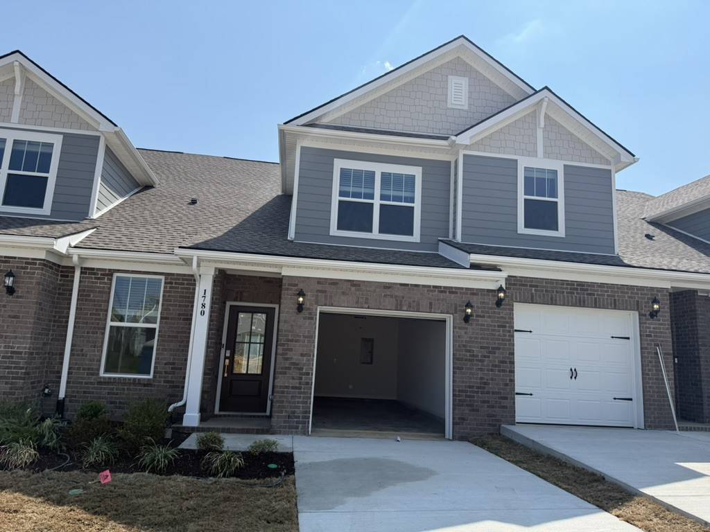 1780 Manuka Ln, Columbia, TN 38401