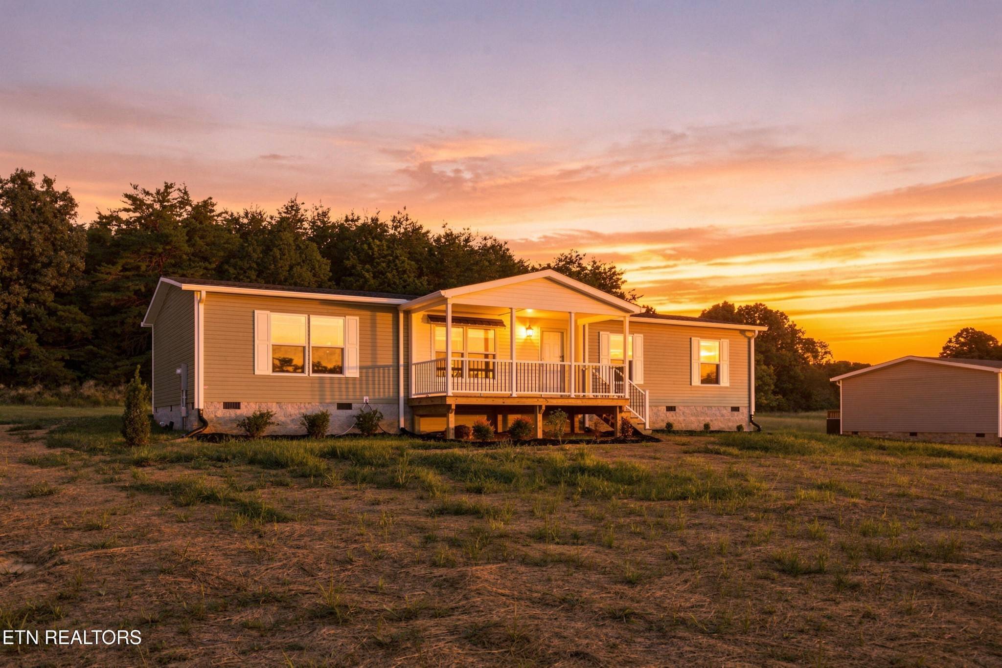 325 County Road 784A, Etowah, TN 37331