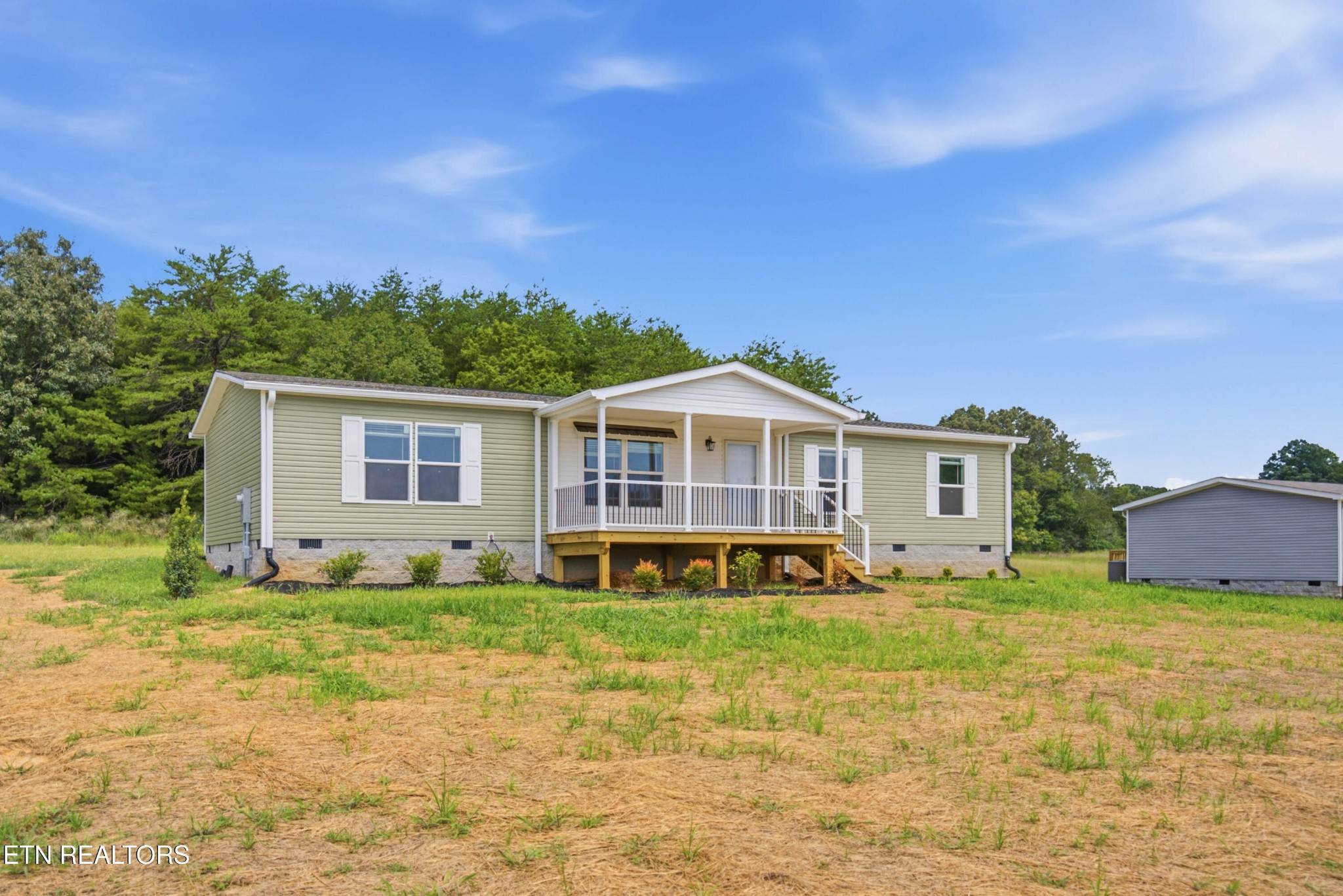 325 County Road 784A, Etowah, TN 37331