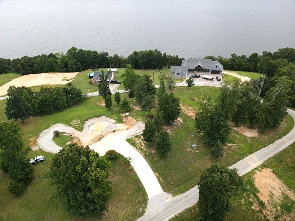 148 Overlook Rdg, Big Sandy, TN 38221