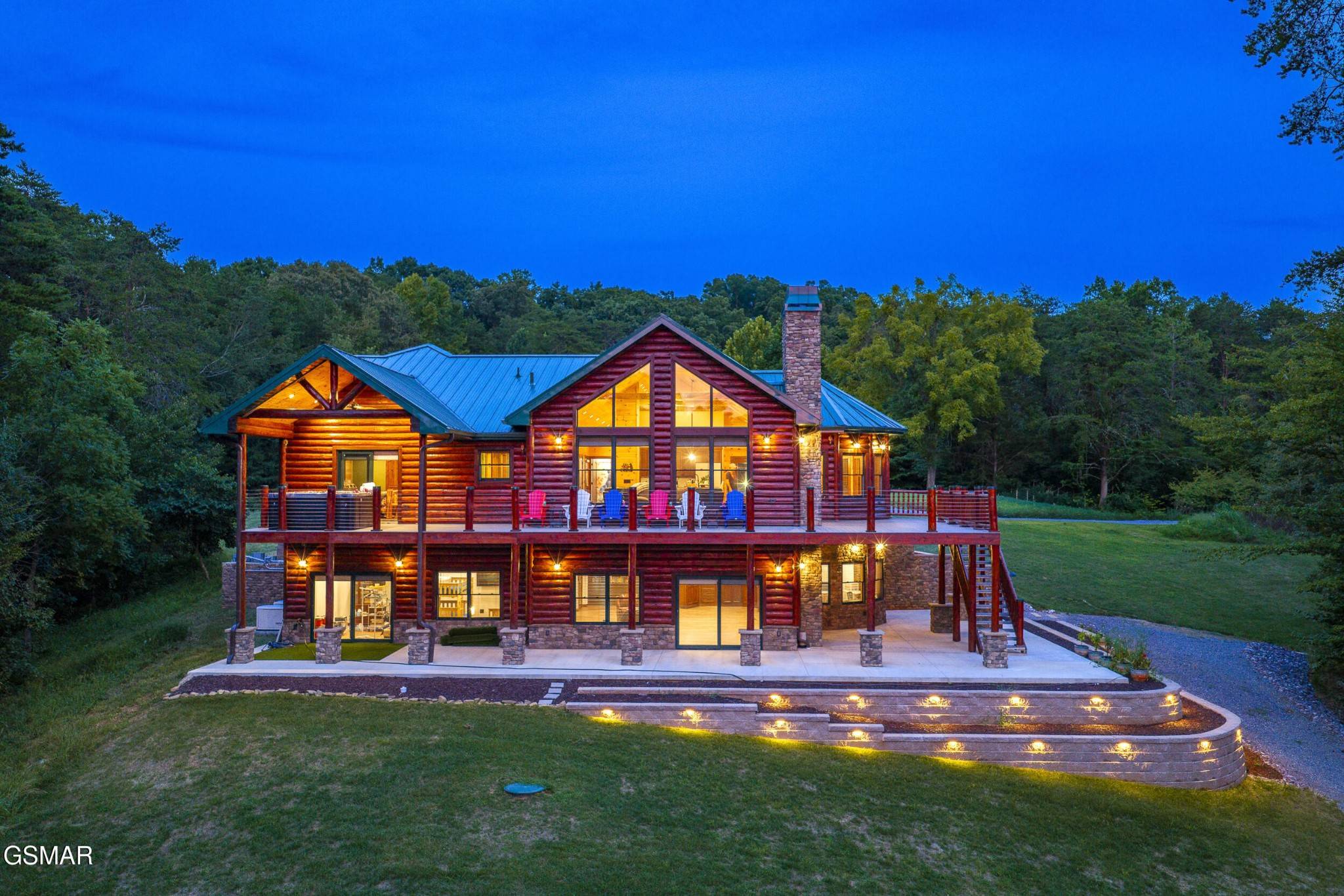 197 Cove Springs Drive, Dandridge, TN 37725