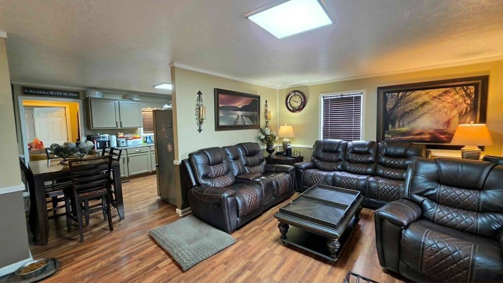 722 Williams St, Paris, TN 38242