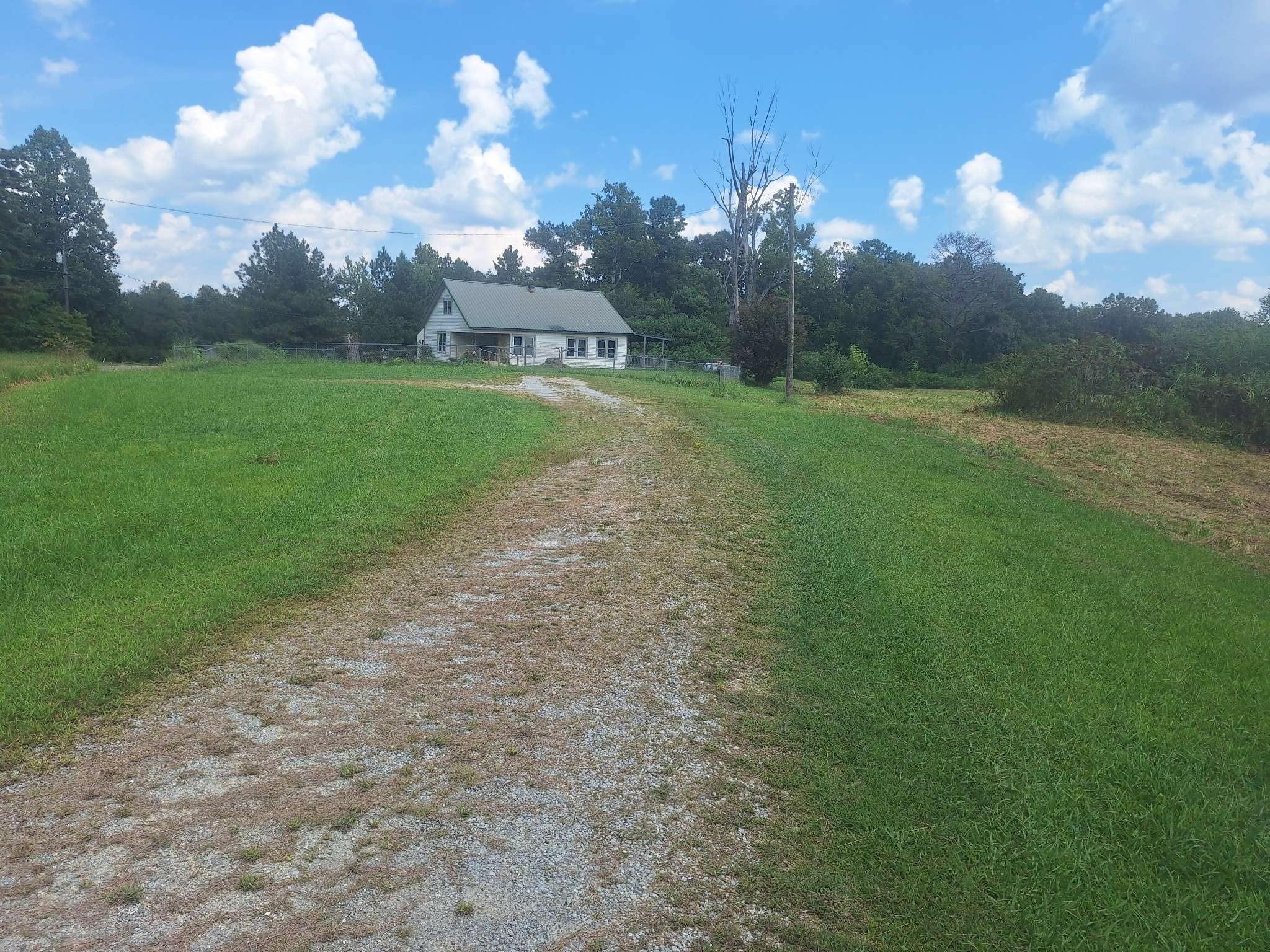 25250 Hwy 114, Bruceton, TN 38317