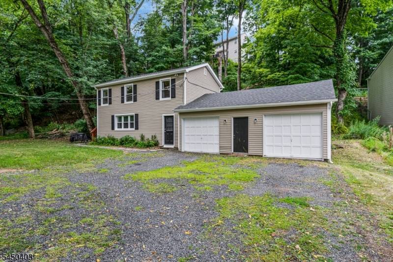 22A E Main St, High Bridge Boro, NJ 08829