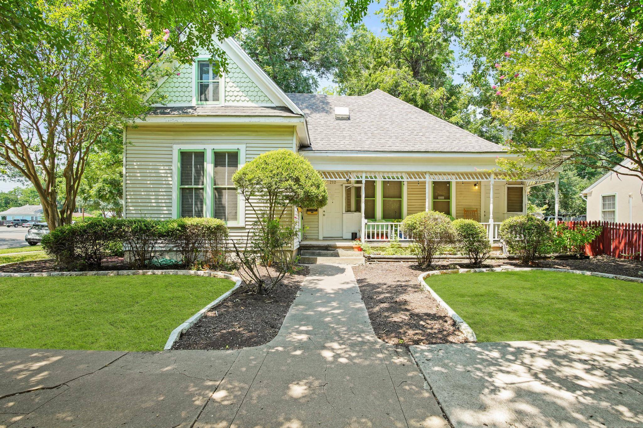 212 W 43rd ST #A, Austin, TX 78751